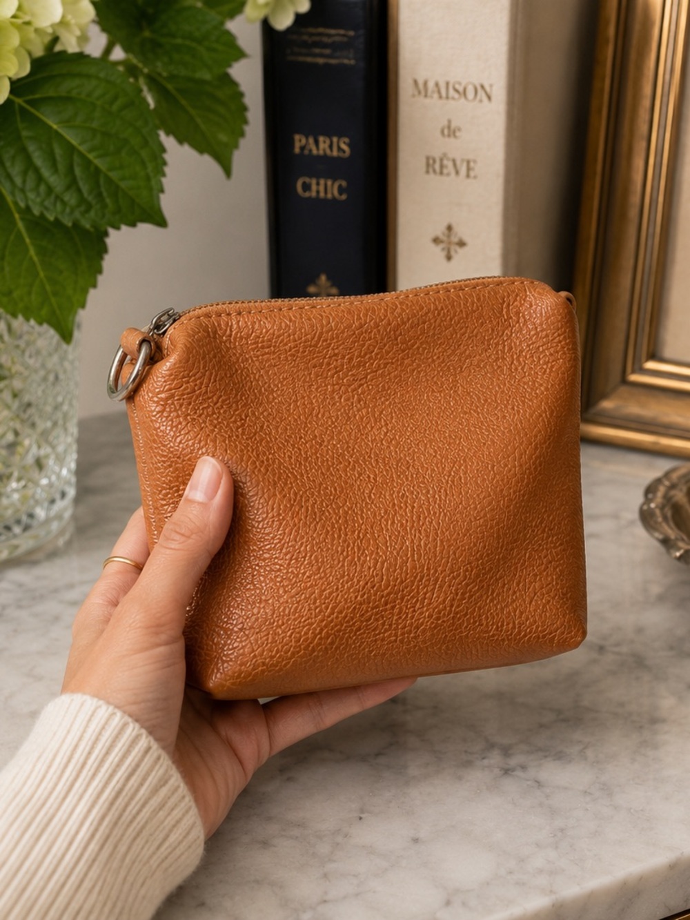 Chic Tan Leather Bag Vintage Made In Italy